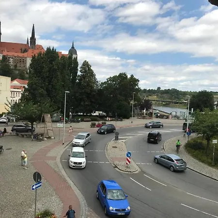 At Old Town Bridge Altstadt, Elbestrand, Fahrradweg, Schiffsanleger Meißen