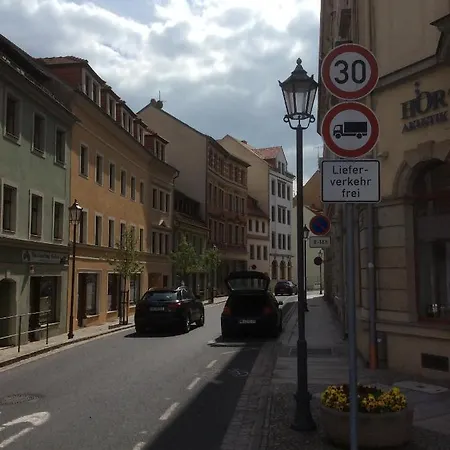 At Old Town Bridge Altstadt, Elbestrand, Fahrradweg, Schiffsanleger