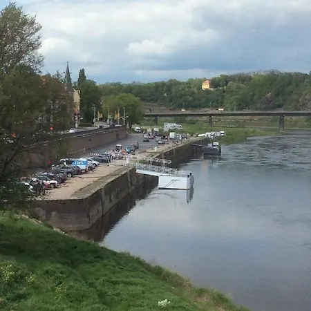 아파트 At Old Town Bridge Altstadt, Elbestrand, Fahrradweg, Schiffsanleger