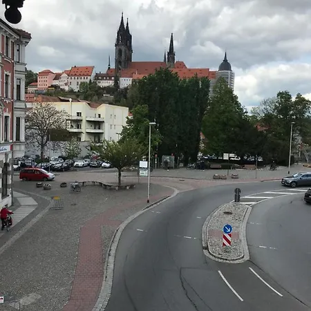 At Old Town Bridge Altstadt, Elbestrand, Fahrradweg, Schiffsanleger Apartment Meissen