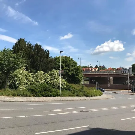 At Old Town Bridge Altstadt, Elbestrand, Fahrradweg, Schiffsanleger Apartmán
