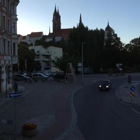 At Old Town Bridge Altstadt, Elbestrand, Fahrradweg, Schiffsanleger Apartman Meißen