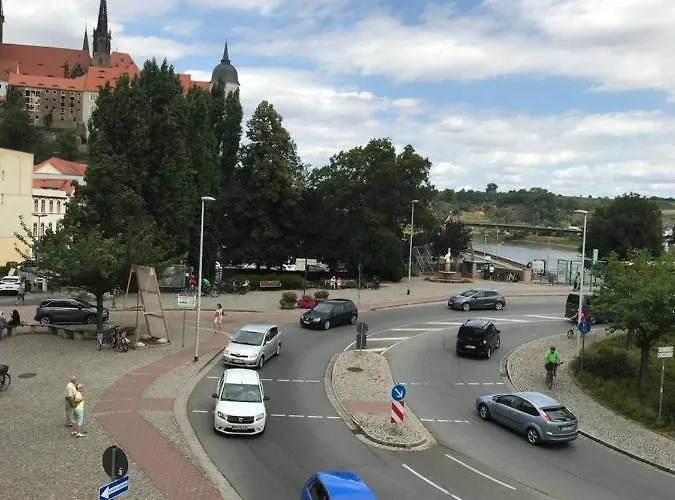 At Old Town Bridge Altstadt, Elbestrand, Fahrradweg, Schiffsanleger Meissen