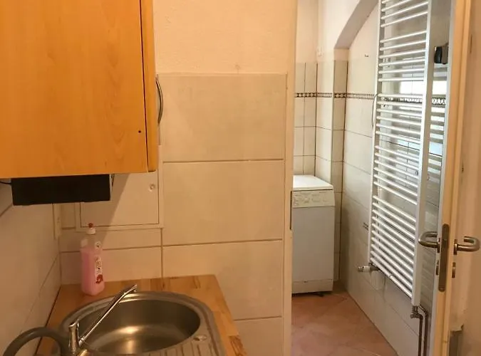 At Old Town Bridge Altstadt, Elbestrand, Fahrradweg, Schiffsanleger Apartment *