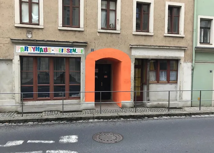 At Old Town Bridge Altstadt, Elbestrand, Fahrradweg, Schiffsanleger *