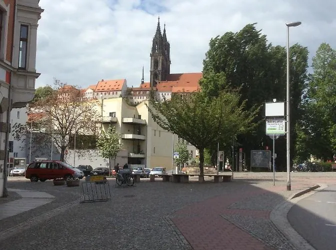 At Old Town Bridge Altstadt, Elbestrand, Fahrradweg, Schiffsanleger Apartment