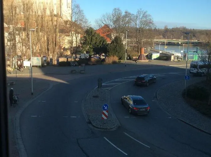 At Old Town Bridge Altstadt, Elbestrand, Fahrradweg, Schiffsanleger Apartment Meissen